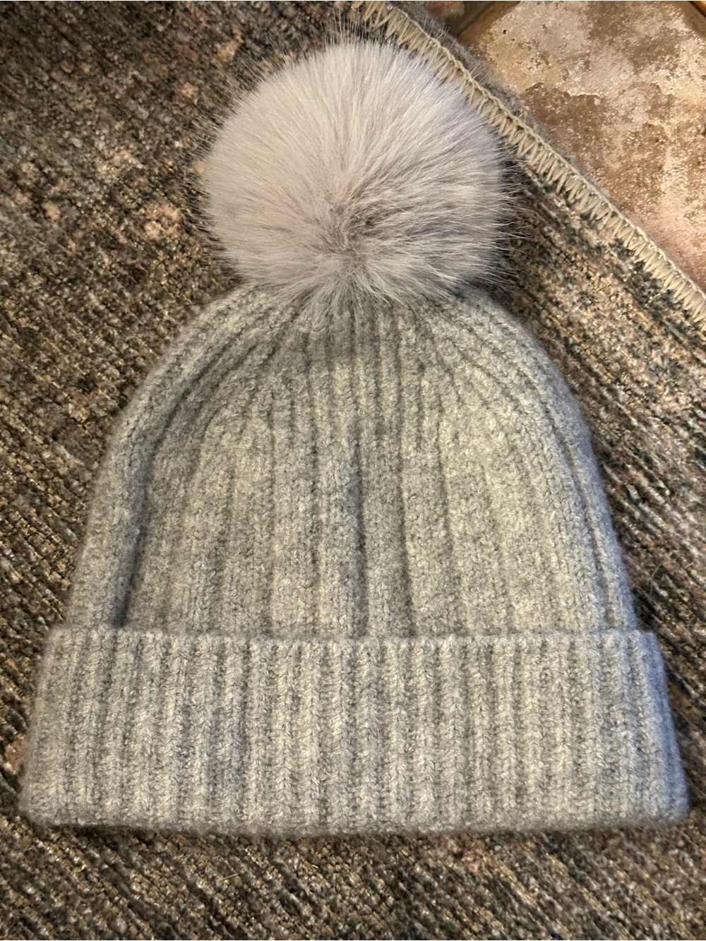 J. Crew // Light Gray Ribbed Pom-Pom Beanie